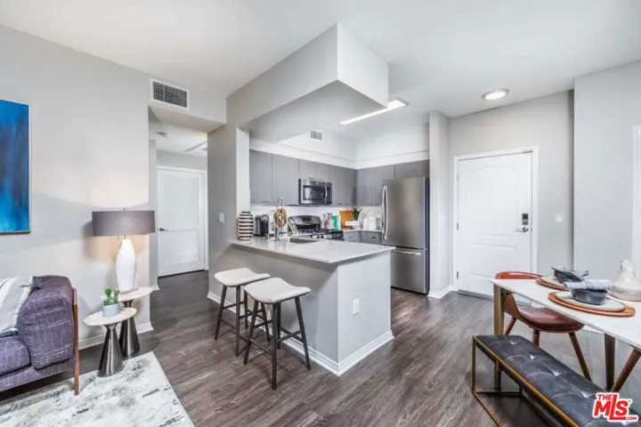 3033 Wilshire Boulevard 1108, Los Angeles, California 90010