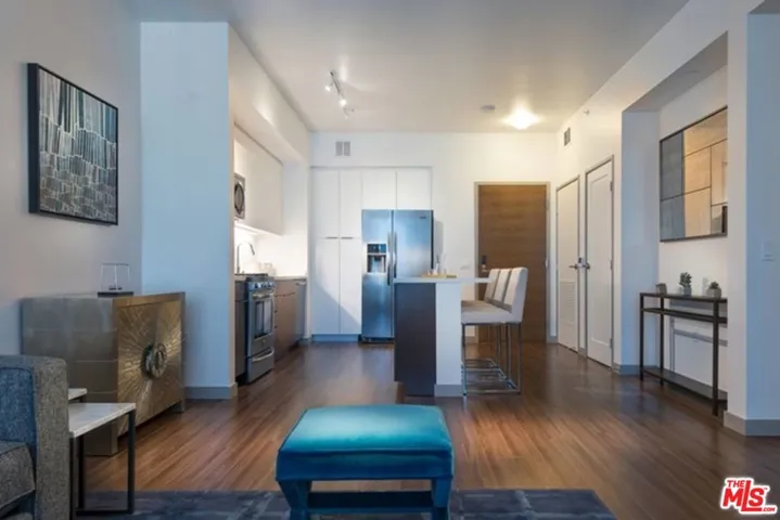 3033 Wilshire Boulevard 1108, Los Angeles, California 90010