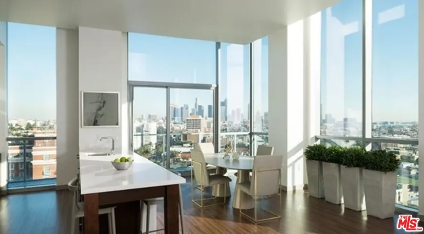 3033 Wilshire Boulevard 1108, Los Angeles, California 90010