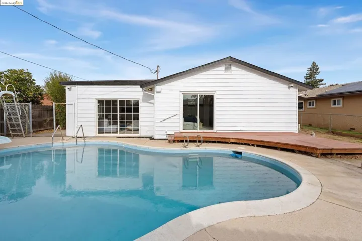 10044 Nebula Way, Sacramento, California 95827