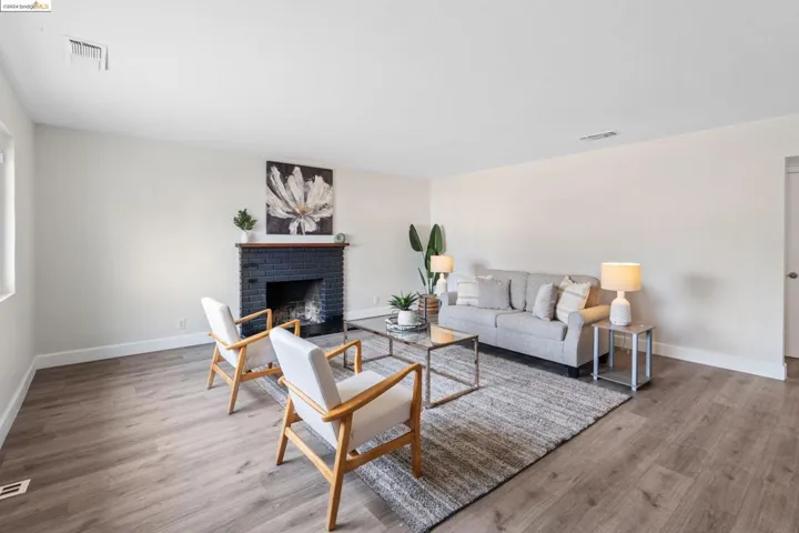 10044 Nebula Way, Sacramento, California 95827