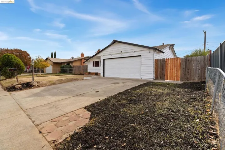 10044 Nebula Way, Sacramento, California 95827