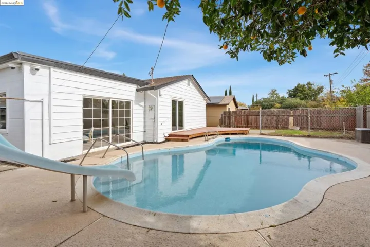 10044 Nebula Way, Sacramento, California 95827