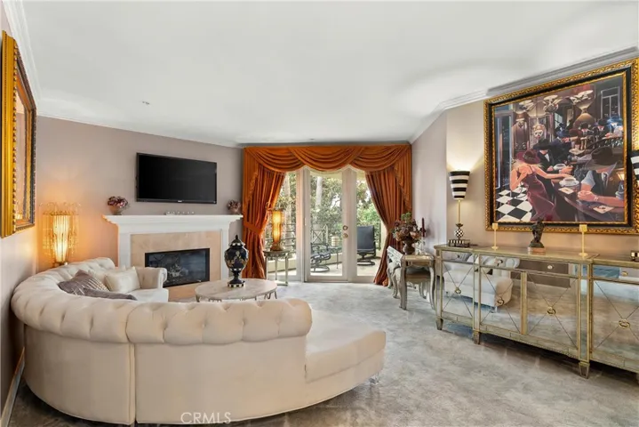 2233 Martin 317, Irvine, California 92612