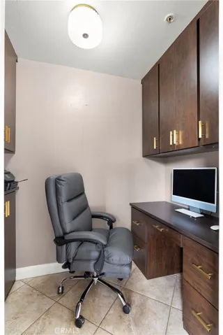 2233 Martin 317, Irvine, California 92612