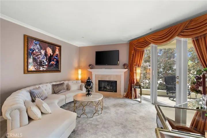 2233 Martin 317, Irvine, California 92612