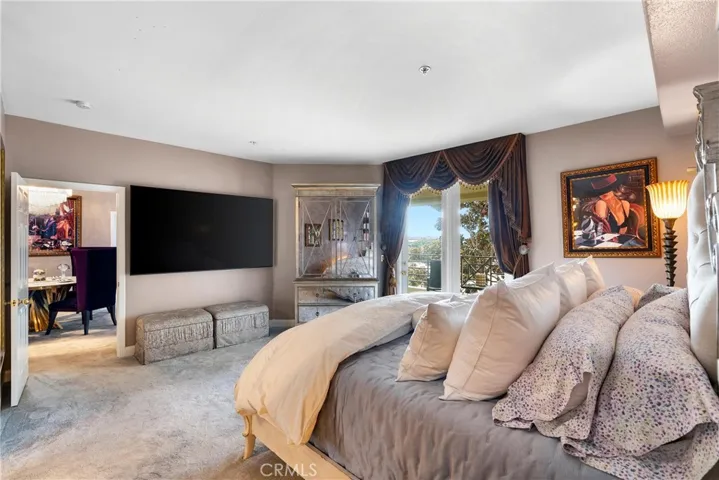 2233 Martin 317, Irvine, California 92612