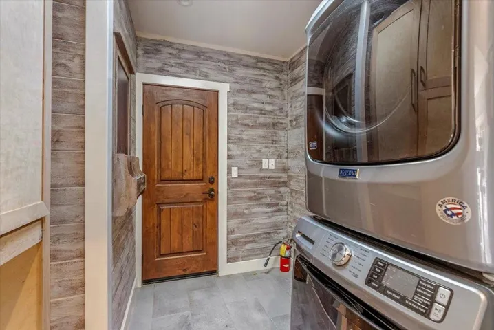 Laundry, pantry, door to side yard