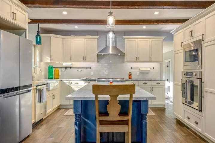610 Forest Avenue, Pacific Grove, California 93950
