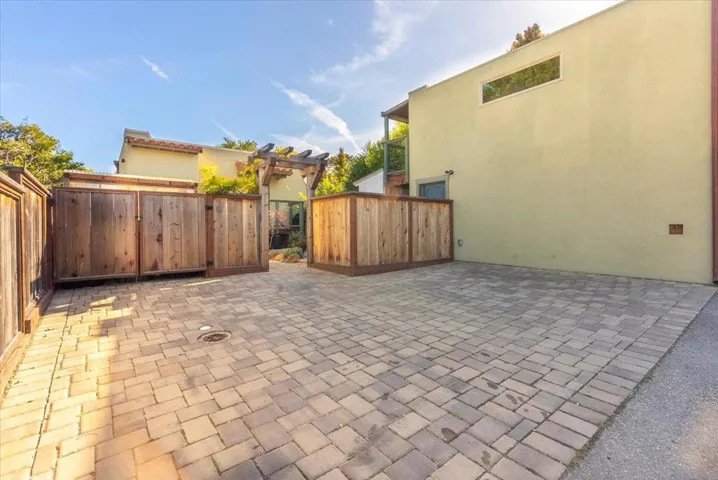 Off street parking off alley in back + 1 car garage