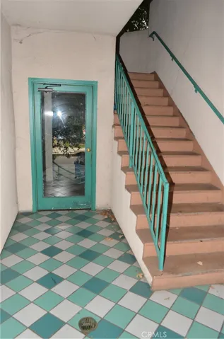 13718 Moorpark Street, Sherman Oaks, California 91423