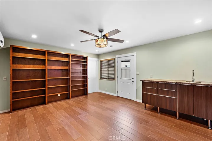 165 Quincy Avenue, Long Beach, California 90803