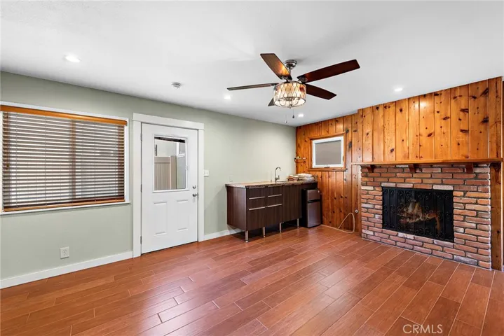 165 Quincy Avenue, Long Beach, California 90803