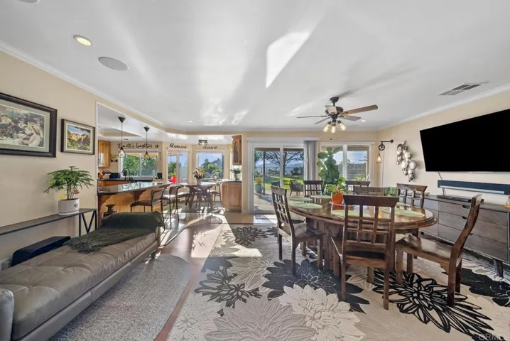2006 Crossle Court, El Cajon, California 92019