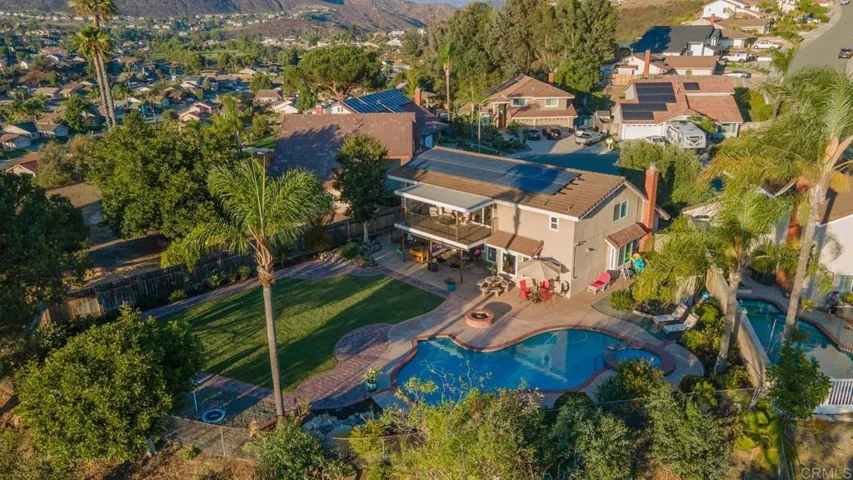2006 Crossle Court, El Cajon, California 92019