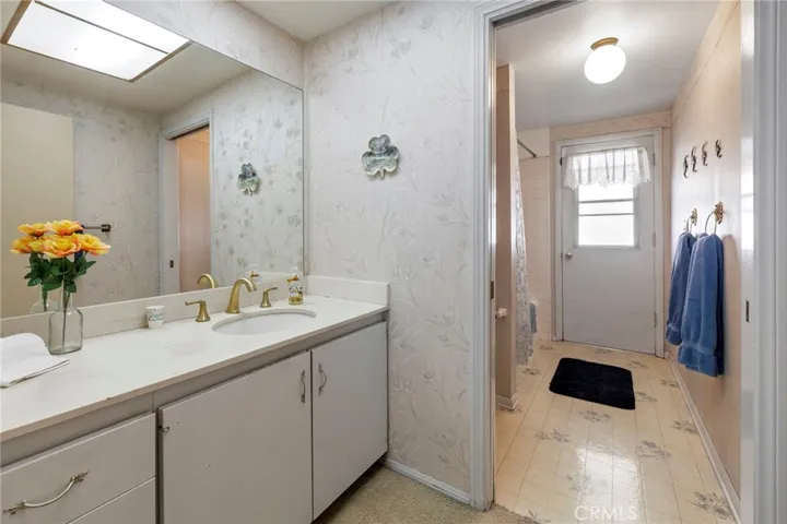 6401 Lancelot Court, Riverside, California 92506