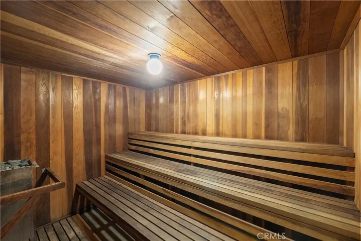 Mens and Womens Individual Saunas at the Community Clubhouse.