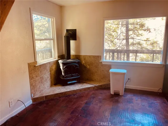 2389 Rim Of The World Drive, Running Springs, California 92382