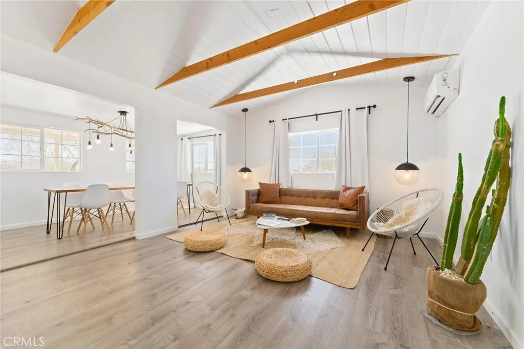 290 Bluegrass Road, 29 Palms, California 92277 home-pic-10