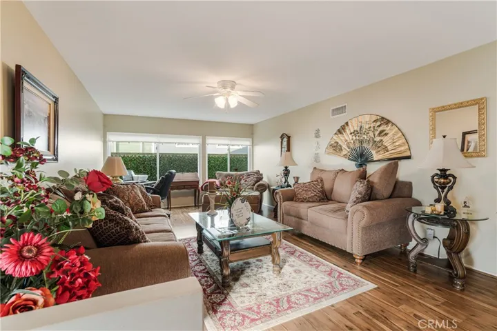 2436 Castlemont Court, Simi Valley, California 93063