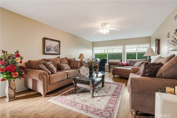 2436 Castlemont Court, Simi Valley, California 93063