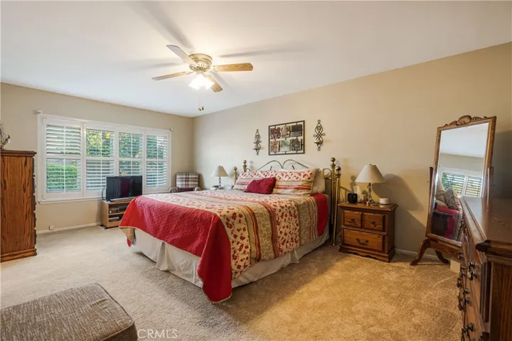 2436 Castlemont Court, Simi Valley, California 93063
