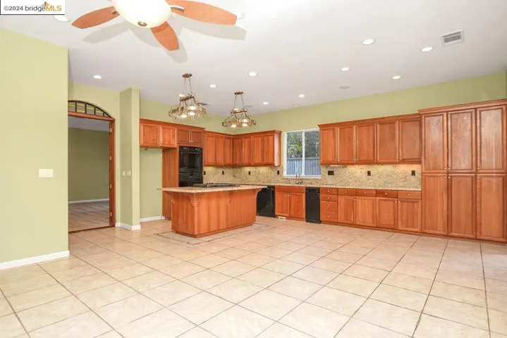 5633 Leitrim Way, Antioch, California 94531