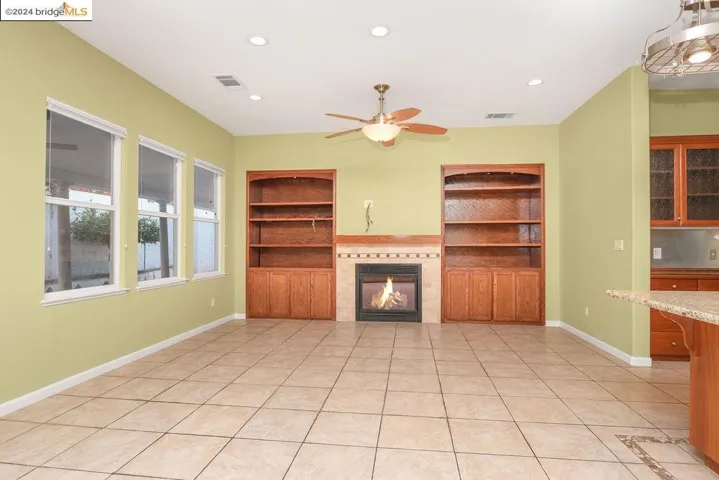 5633 Leitrim Way, Antioch, California 94531