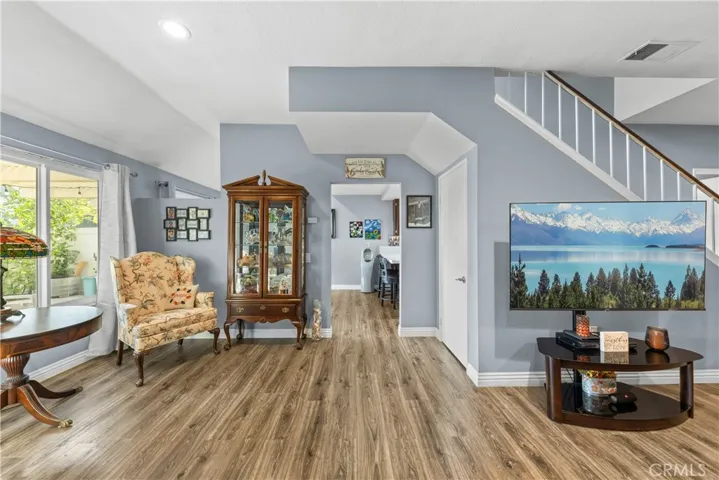 25296 Vista Linda, Lake Forest, California 92630