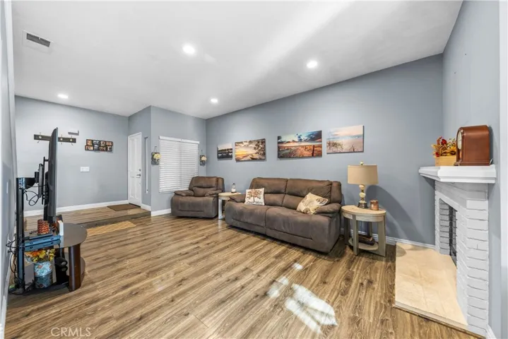 25296 Vista Linda, Lake Forest, California 92630