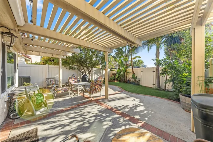 25296 Vista Linda, Lake Forest, California 92630