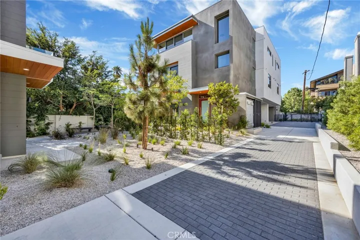 943 E California Boulevard 2, Pasadena, California 91106