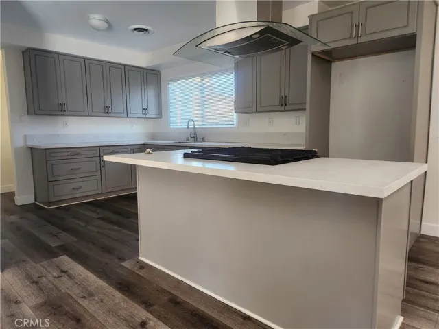 7911 Ethel Avenue, North Hollywood, California 91605