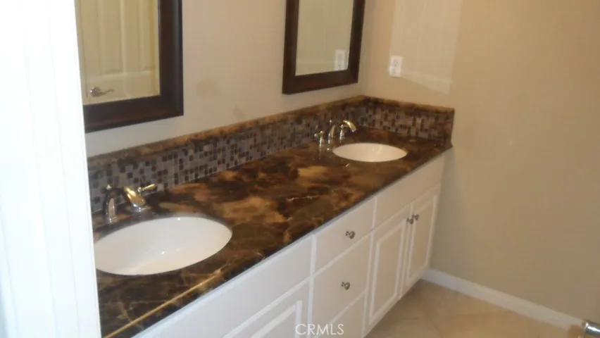 11415 Tesota Loop St., Corona, California 92883