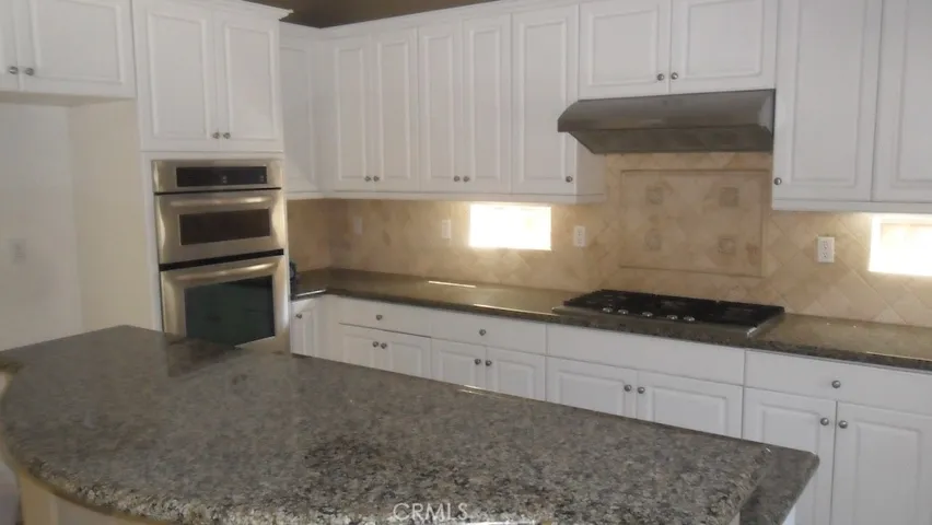 11415 Tesota Loop St., Corona, California 92883