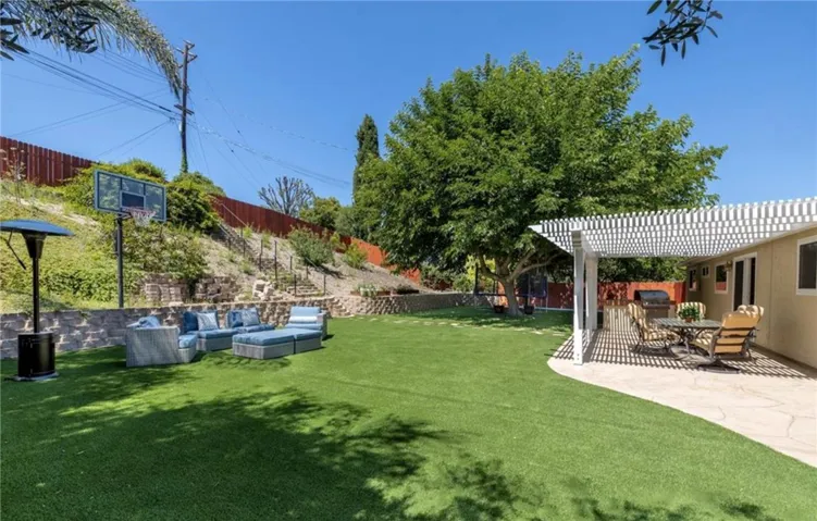 130 Thoreau Circle, Thousand Oaks, California 91360
