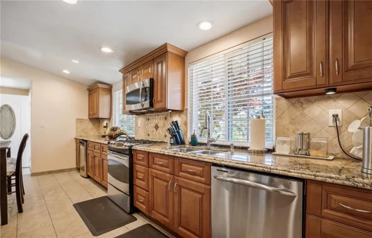 130 Thoreau Circle, Thousand Oaks, California 91360