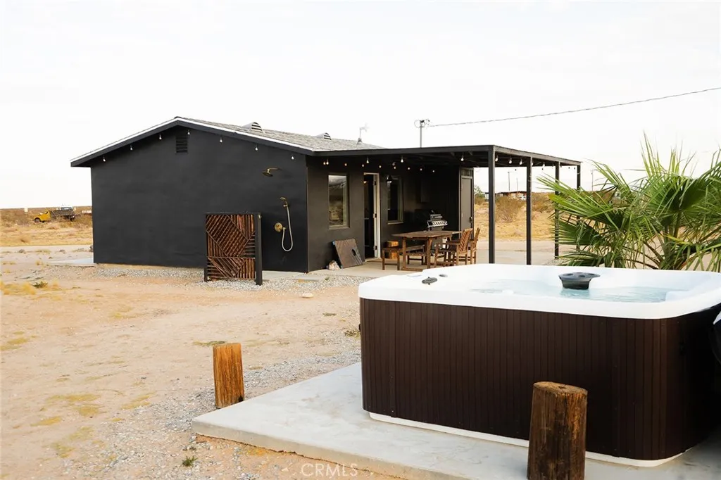 1840 Scotch Lane, Landers, California 92285 home-pic-42