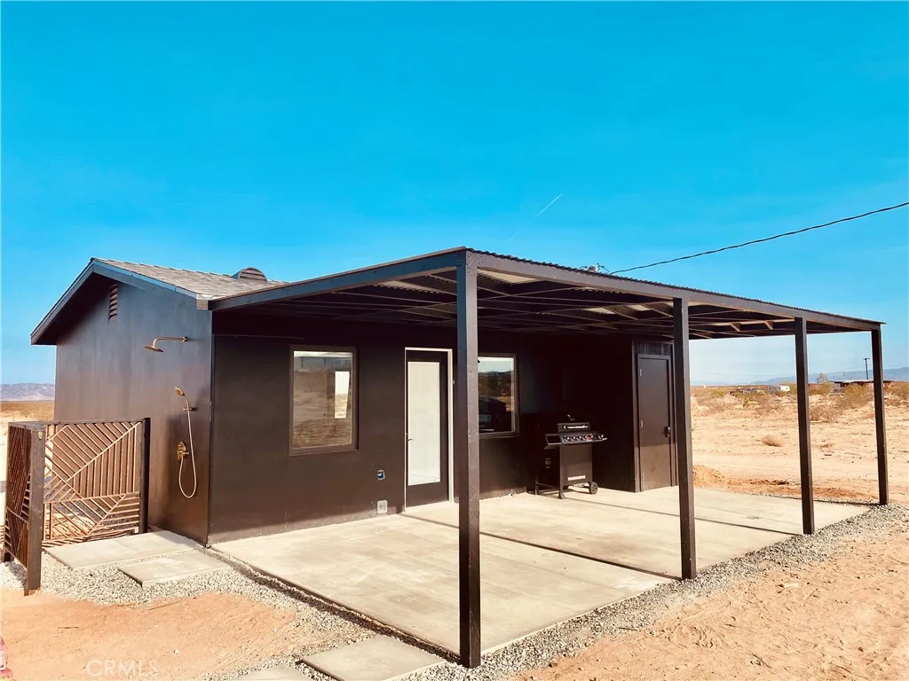 1840 Scotch Lane, Landers, California 92285 home-pic-73