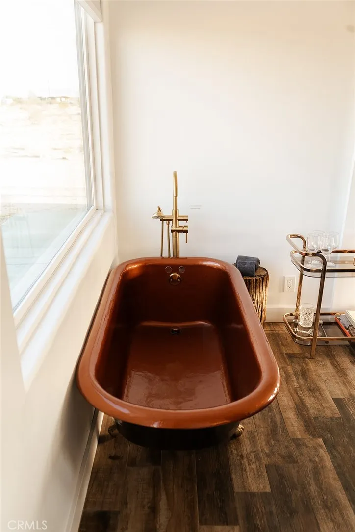 1840 Scotch Lane, Landers, California 92285 home-pic-9