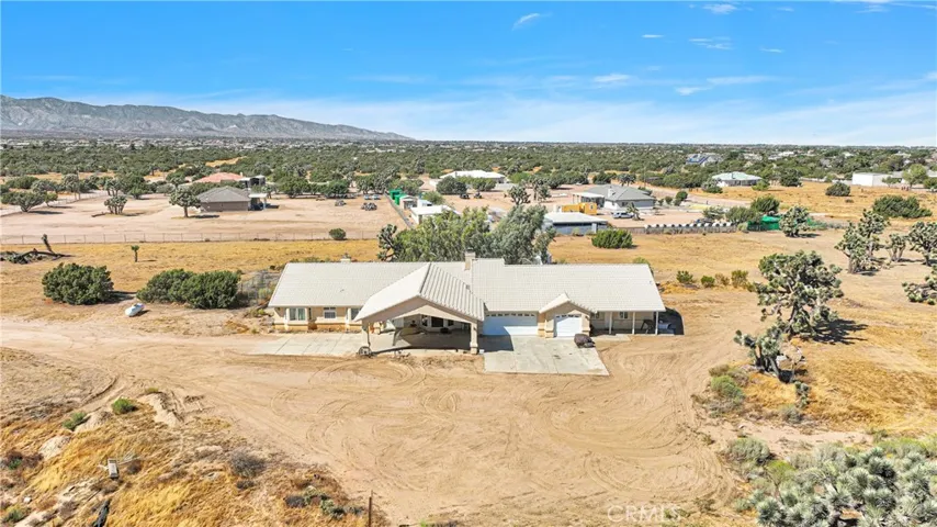 11458 Cedar Street, Oak Hills, California 92344