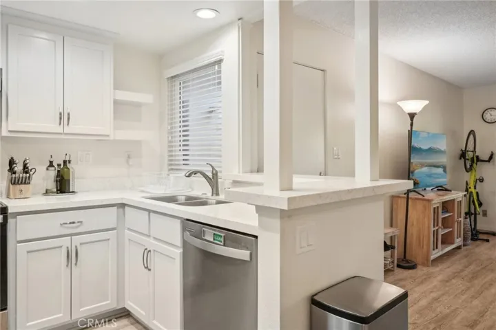 5947 Armaga Spring Road L, Rancho Palos Verdes, California 90275