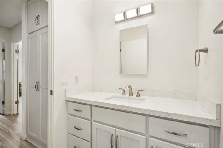 5947 Armaga Spring Road L, Rancho Palos Verdes, California 90275