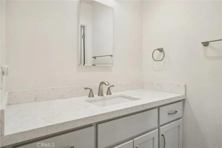 5947 Armaga Spring Road L, Rancho Palos Verdes, California 90275