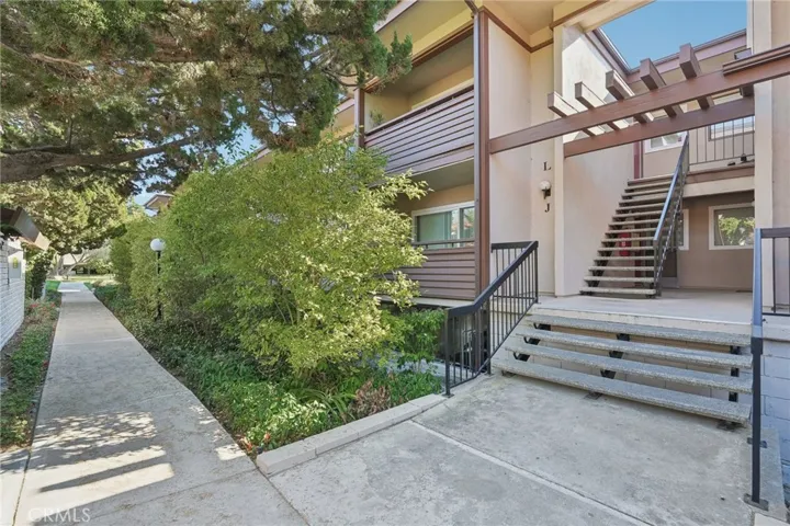 5947 Armaga Spring Road L, Rancho Palos Verdes, California 90275