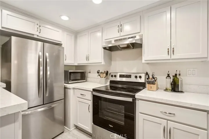 5947 Armaga Spring Road L, Rancho Palos Verdes, California 90275