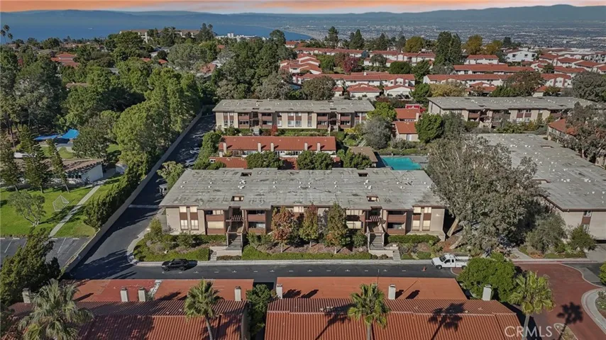 5947 Armaga Spring Road L, Rancho Palos Verdes, California 90275