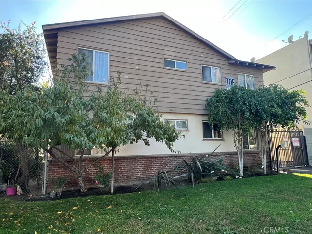 13612 Wyandotte Street, Van Nuys, California 91405