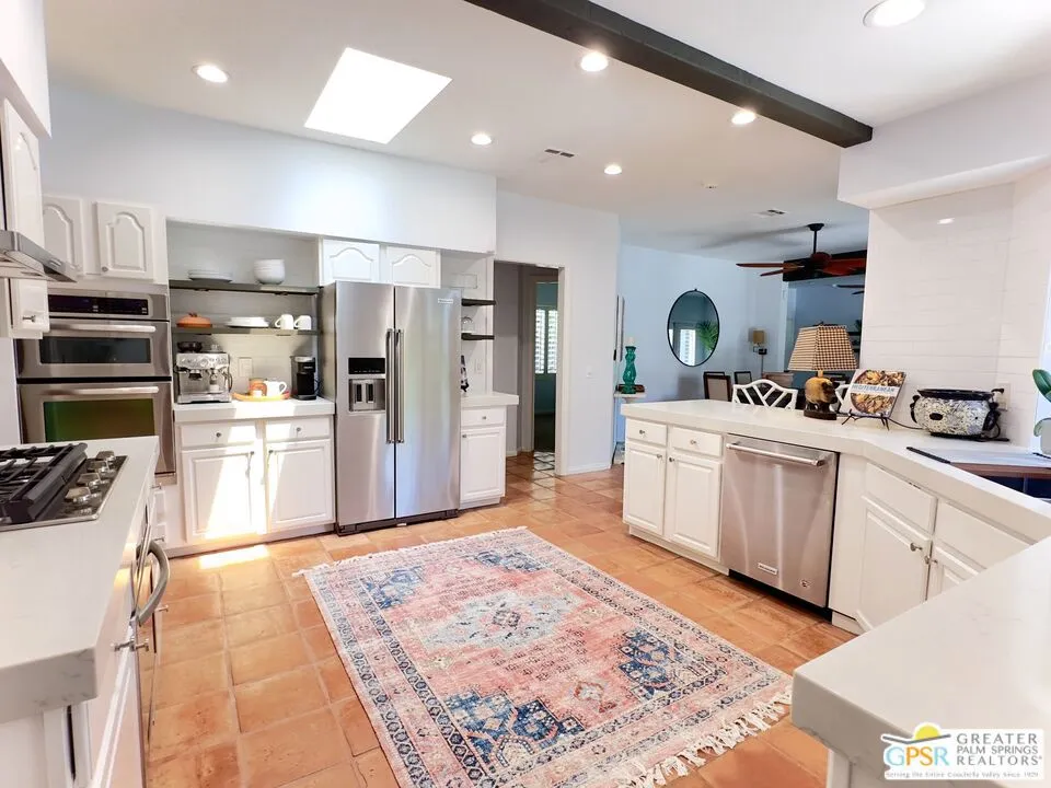 535 E Via Colusa, Palm Springs, California 92262 home-pic-13