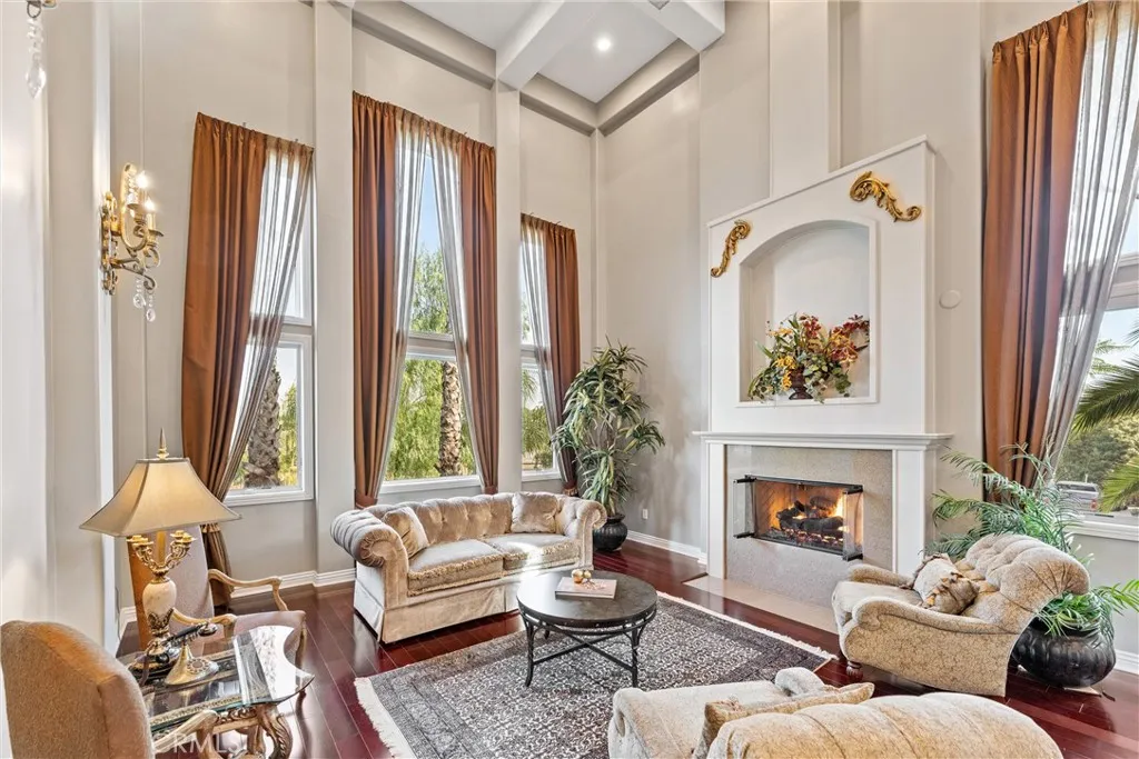 831 W Las Palmas Drive, Fullerton, California 92835 home-pic-5